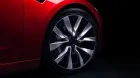 La garantía de Tesla no cubre una batería dañada por la lluvia y le piden 20.000 euros al cliente - SoyMotor.com