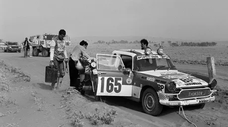 Historias del Dakar: Hoy, hace 45 años, Thierry Sabine dio el primer 'banderazo' de salida - SoyMotor.com