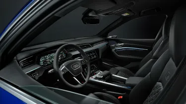 Interior Audi SQ8 e-tron - SoyMotor.com