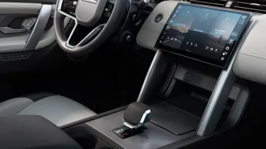 Interior Land Rover Discovery Sport 2023 - SoyMotor.com