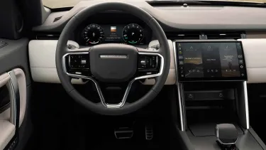 Interior Land Rover Discovery Sport 2023 - SoyMotor.com