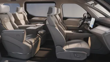 Interior Volvo EM90 - SoyMotor.com