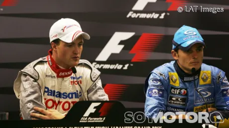 Giancarlo Fisichella y Ralf Schumacher en Japón 2005