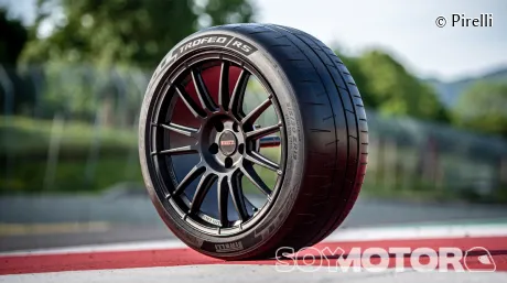 Pirelli P Zero Trofeo RS: el nuevo semi slick pensado por y para el rendimiento - SoyMotor.com