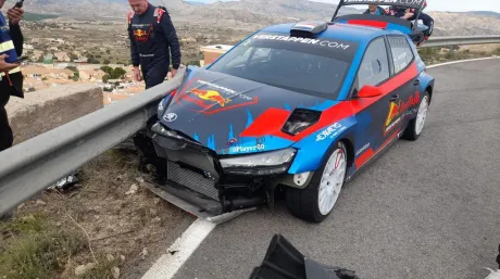 Accidente de Jos Verstappen en un test previo al Rally La Nucía - SoyMotor.com
