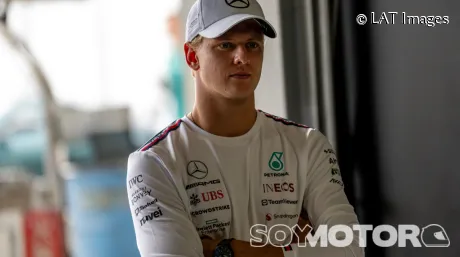 Mick Schumacher como reserva de Mercedes
