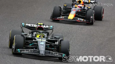 Verstappen y Hamilton en Japón