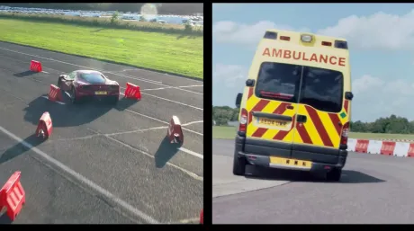 488_gtb_vs_ambulance.jpg