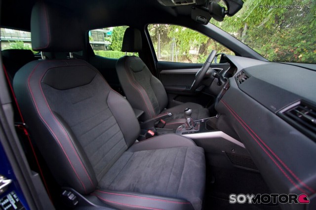 seat-arona-interior-soymotor-08_0.jpg