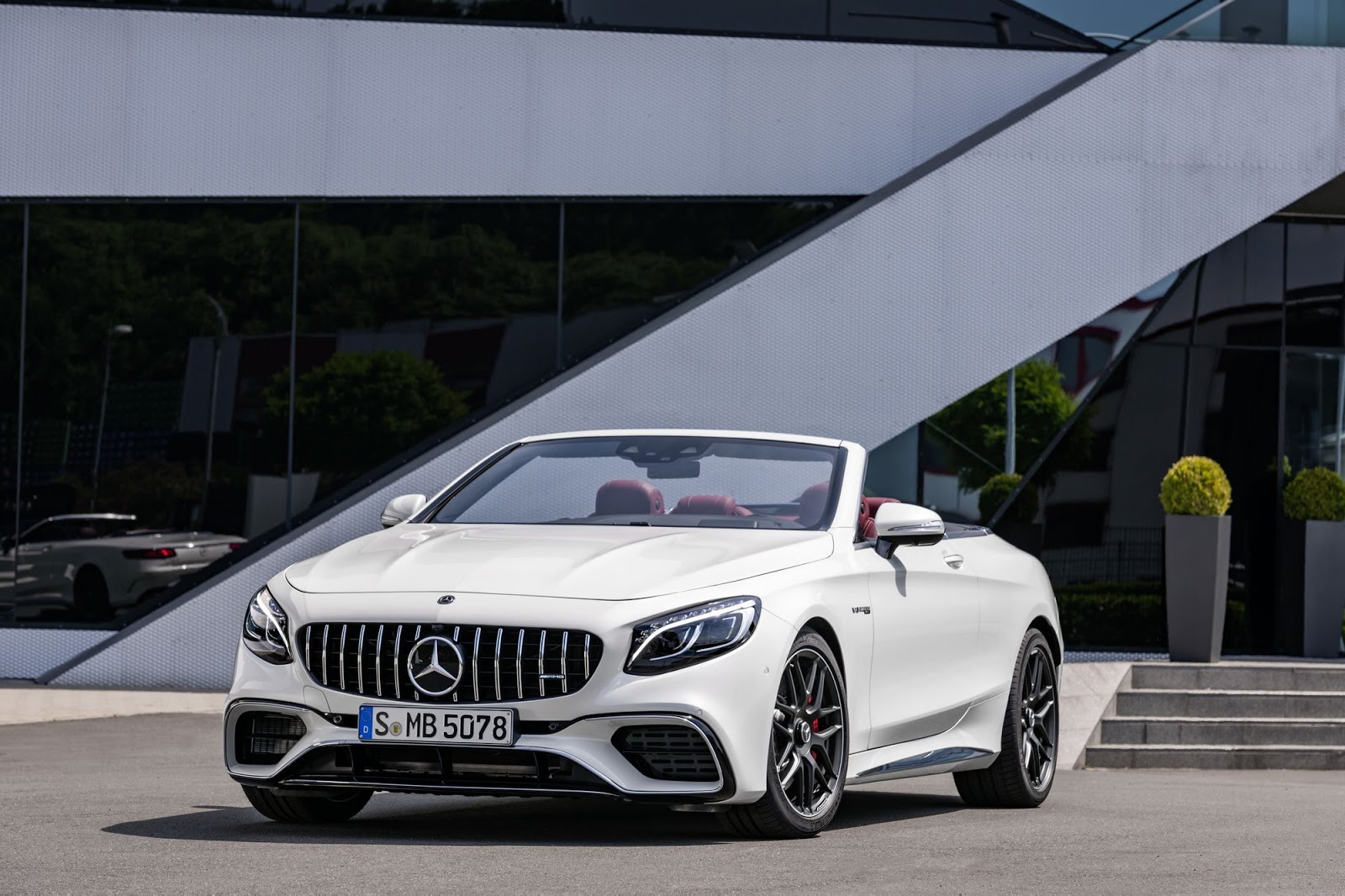 2018-mercedes-amg-s63-s65-coupe-cabriolet-20.jpg