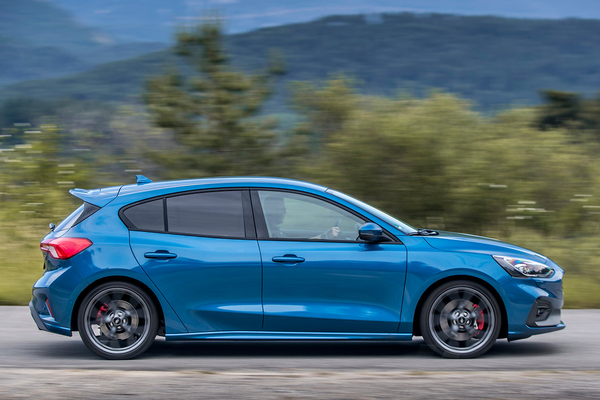 ford-focus-st-lateral.jpg
