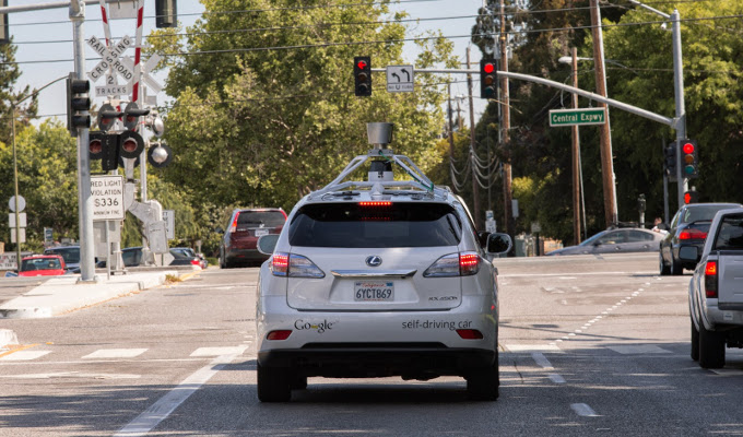 google-coche-autonomo-semaforo.jpg