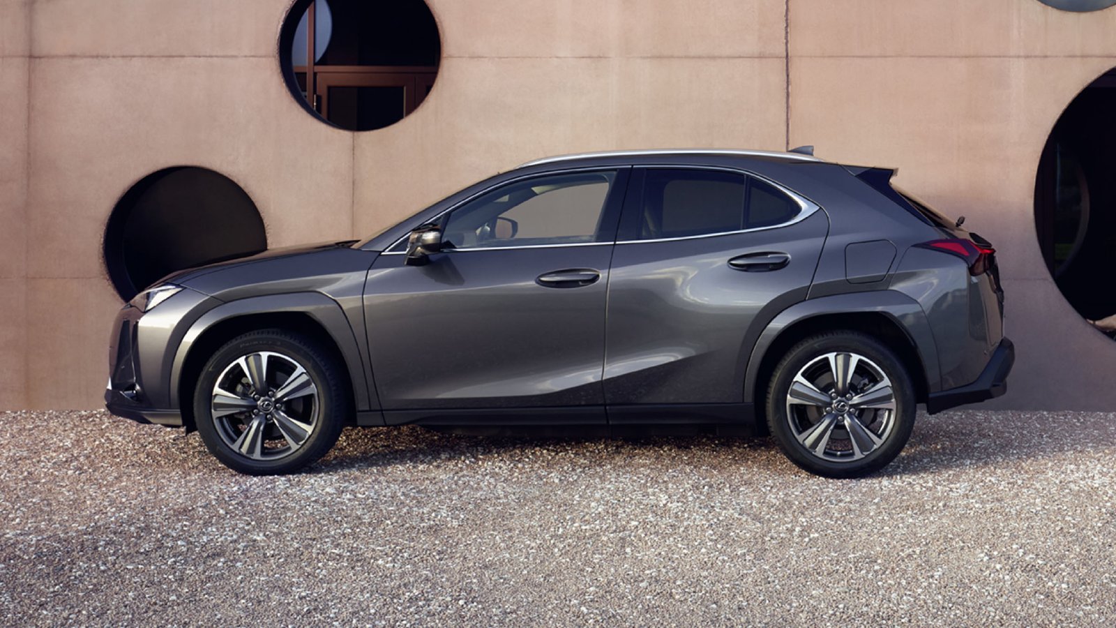 Lexus UX 300e 2025 nuevos detalles para venderse desde 51.500 euros