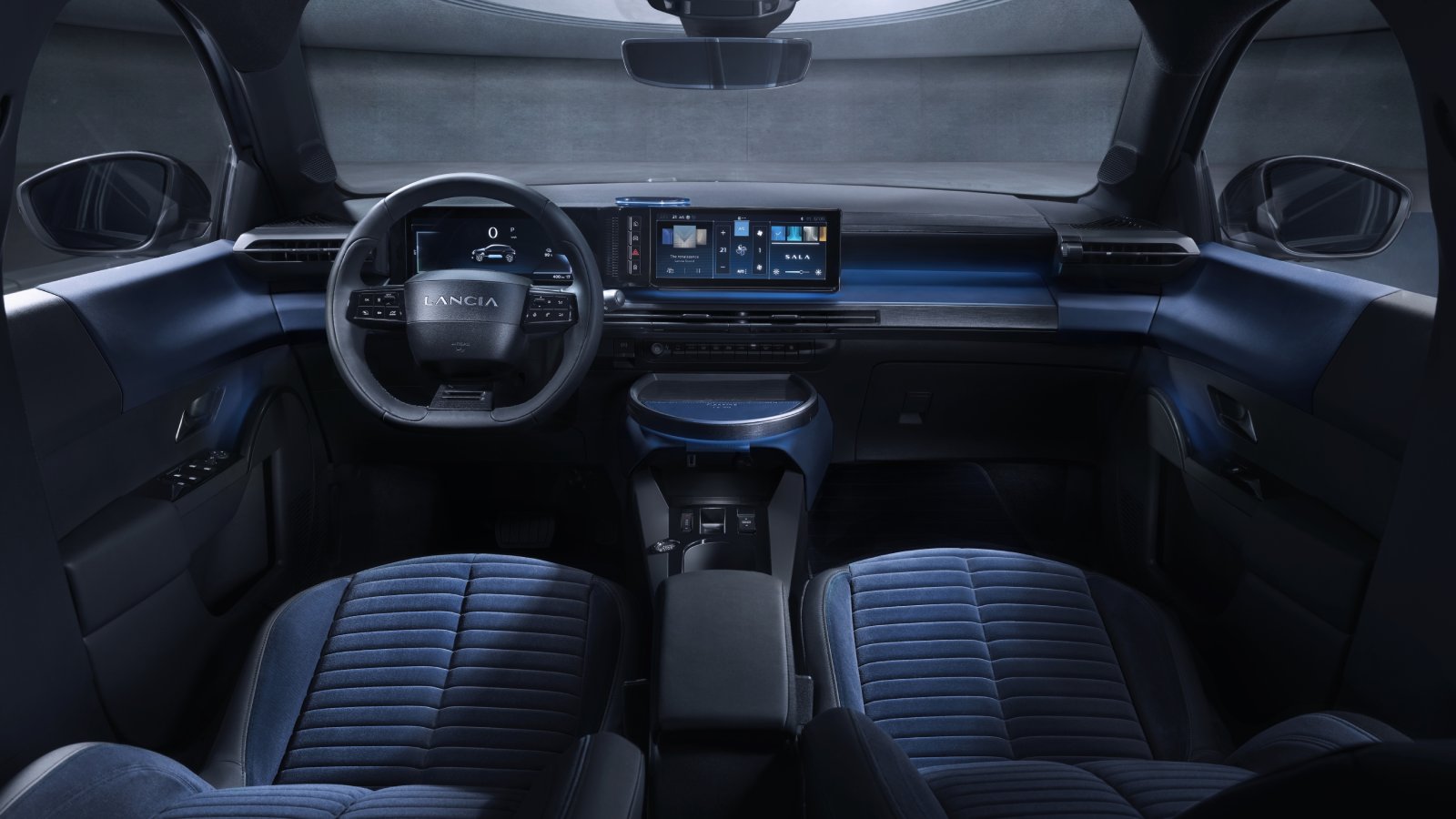 Lancia Ypsilon 2024: 403 kilómetros de autonomía eléctrica para el