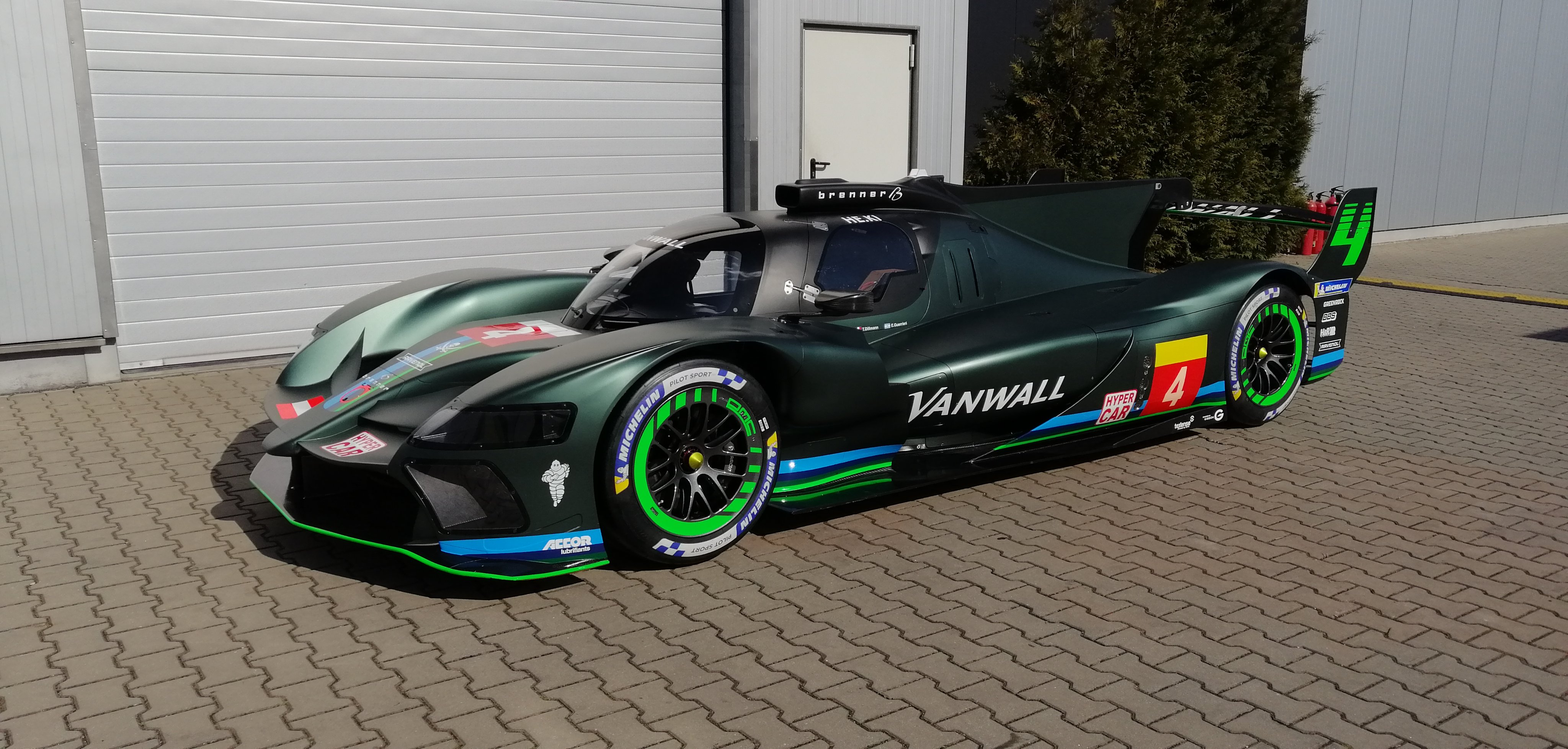 El Vanwall de Le Mans inicia los test en vistas a 2023 - SoyMotor.com