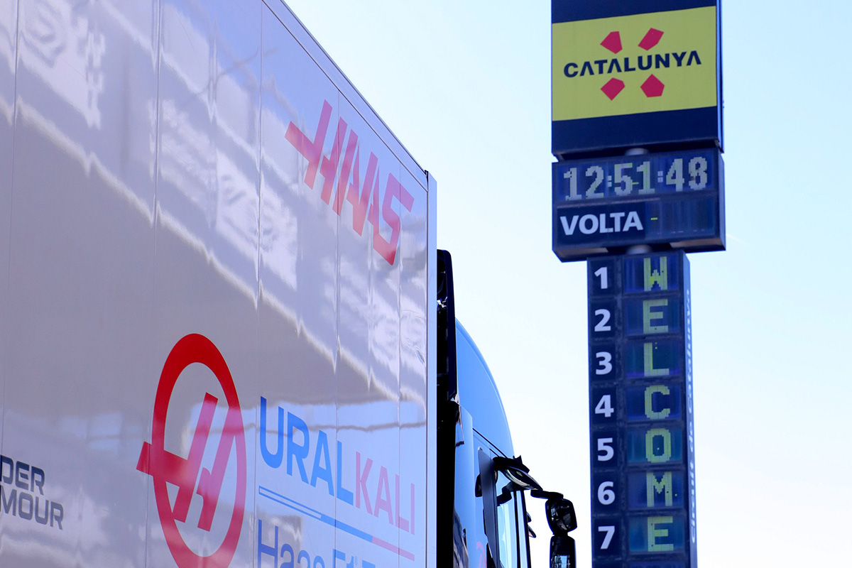 2 días para los test: la F1 ya está en el Circuit de Barcelona-Catalunya - SoyMotor.com