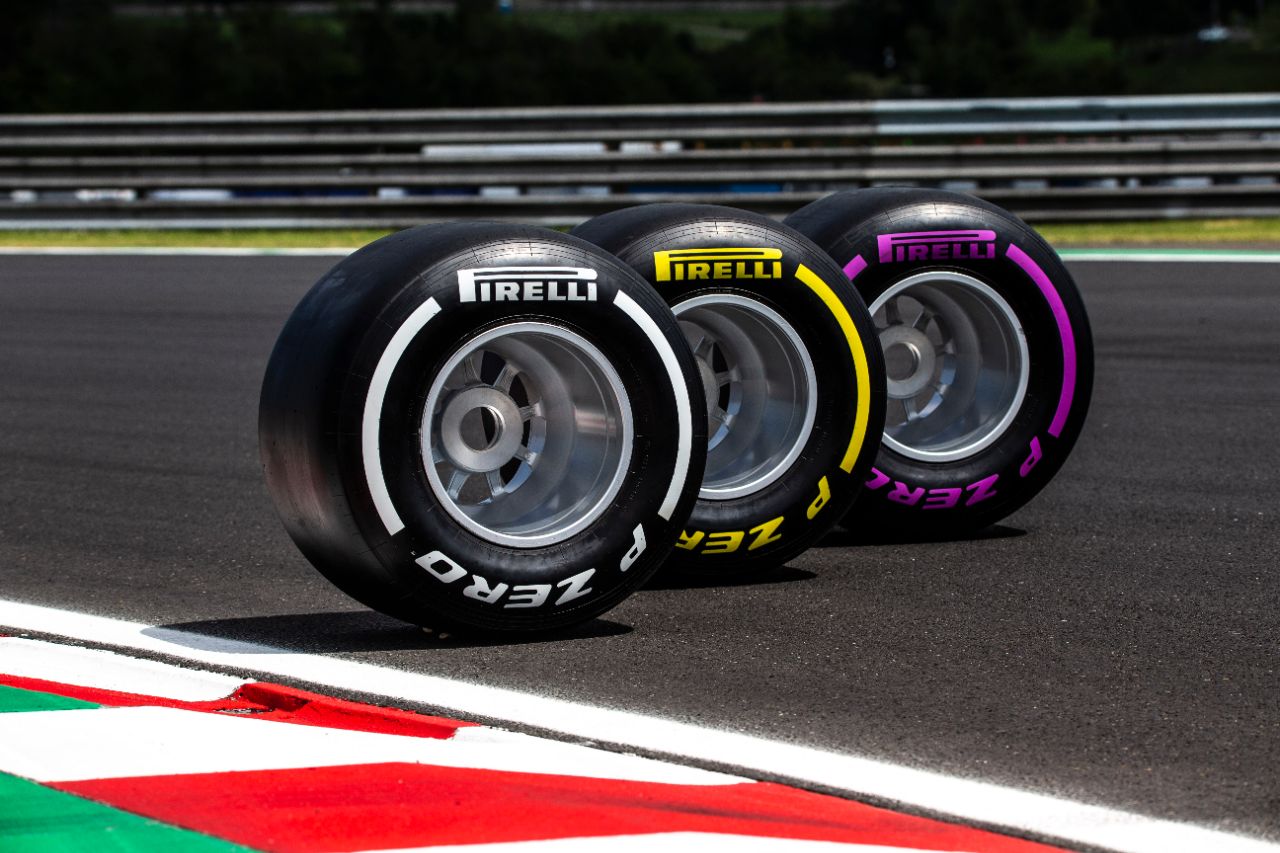 Soft f1. Pirelli Soft f1 2022 года. Покрышки Pirelli f1. Дождевые шины ф1. Pirelli Formula 1 3d model.