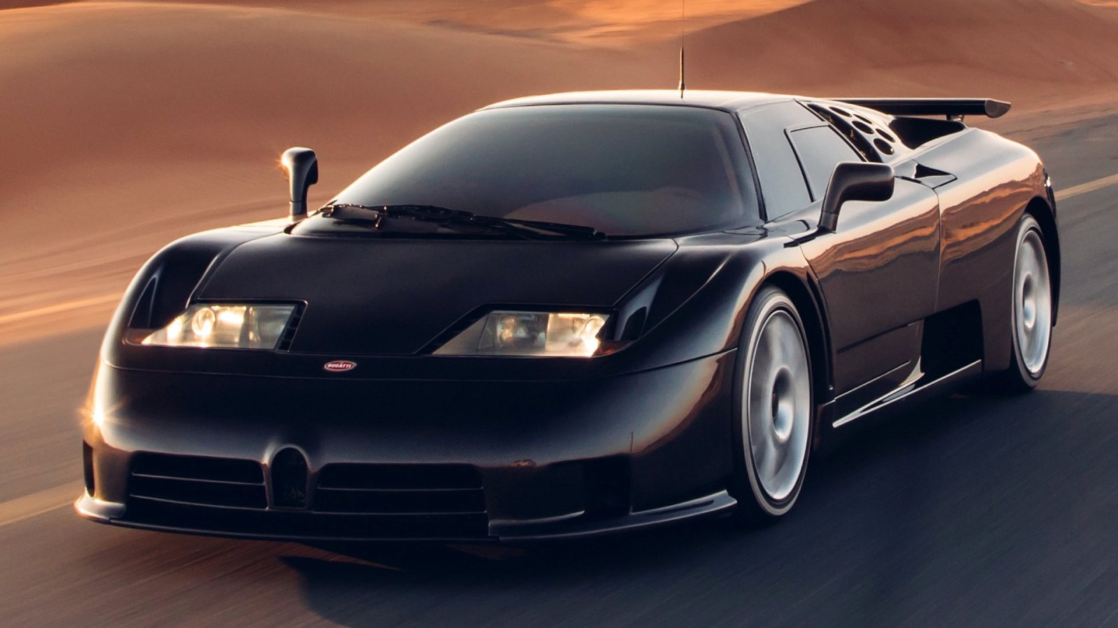 Bugatti EB110 - SoyMotor.com