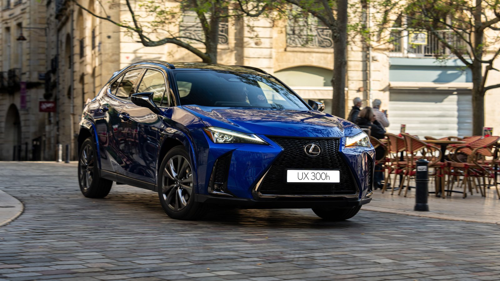 Lexus UX 300h - SoyMotor.com