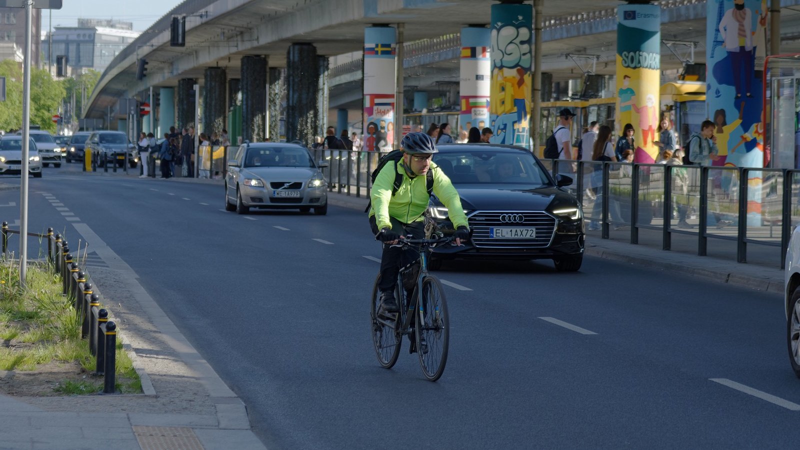 Nueva normativa de la DGT respecto a los ciclistas - SoyMotor.com