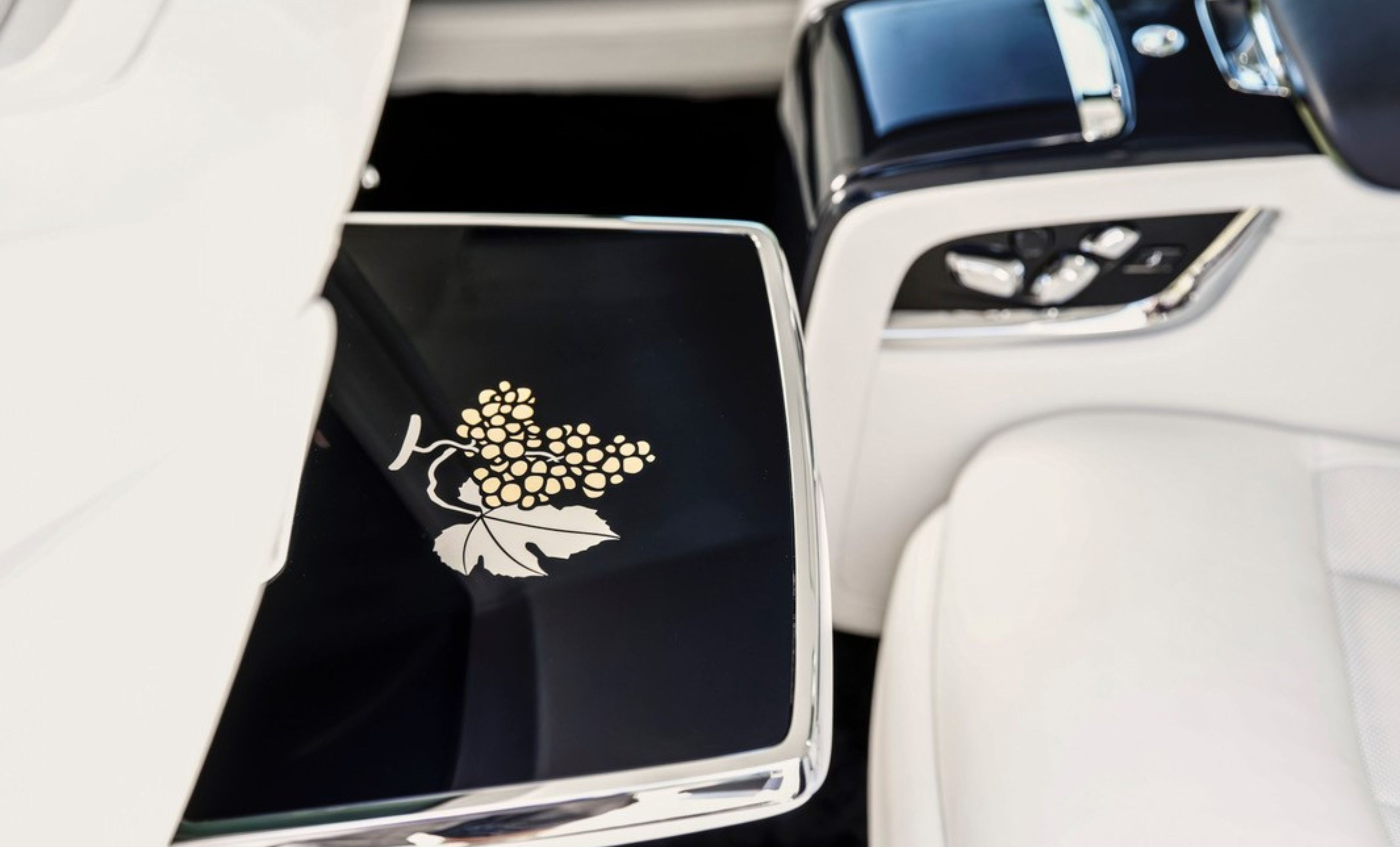 Rolls-Royce Phantom 'Inspired by Cinque Terre'