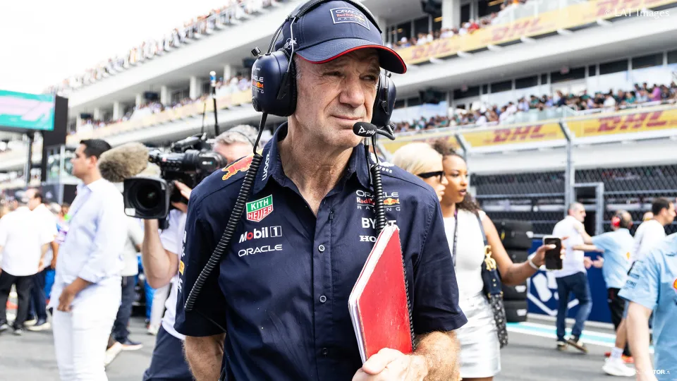 Newey está "comprometido activamente" con Aston Martin, según prensa británica - SoyMotor.com