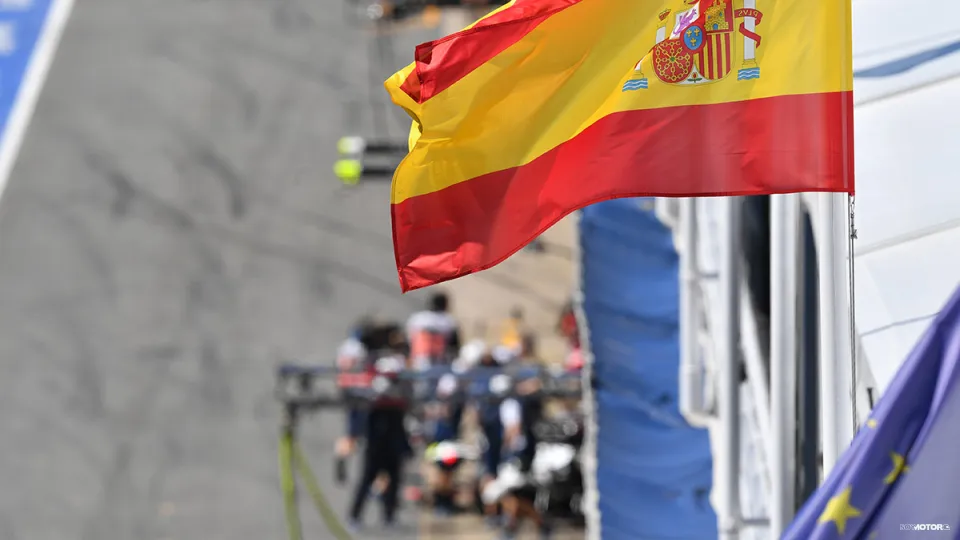 bandera-espana-barcelona-soymotor.jpg