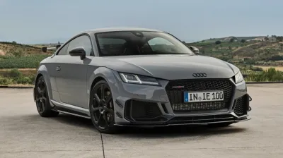 audi_tt_rs_coupe_iconic_edition_3.jpg
