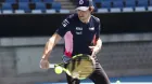 Stroll jugando al tenis con Hewitt en Australia 2020.