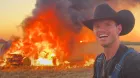 Un famoso youtuber logra que un Ferrari F8 Tributo arda tras derrapar con él sobre un campo de maíz - SoyMotor.com