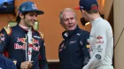 Helmut Marko con Carlos Sainz y Max Verstappen en el GP de Baréin 2016