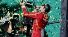 Carlos Sainz celebra la victoria en el Gran Premio de Australia