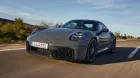 Sólo el Porsche 911 podía convertirse en híbrido y 'pasar' de la etiqueta - SoyMotor.com