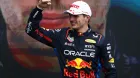 Max Verstappen celebra la victoria en el podio del GP de Canadá