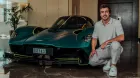 Fernando Alonso con su Aston Martin Valkyrie - SoyMotor.com