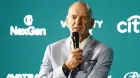 Adrian Newey deja clara su opinión sobre la normativa europa respecto al coche eléctrico... y no es especialmente positiva - SoyMotor.com