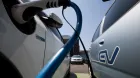 coche-electrico-gasolina.jpg