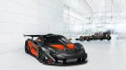 mclaren-p1-mp4-31-pose-together-3.jpg