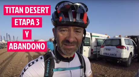 07-titan-desert-2016-etapa-3-abandono-antonio-lobato.png