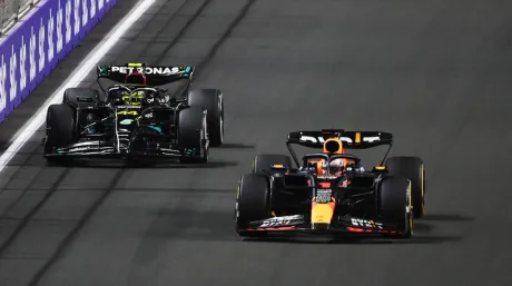 Verstappen y Hamilton en Arabia Saudí.