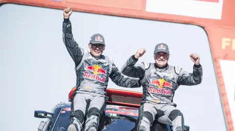 Carlos Sainz y Lucas Cruz en el Dakar 2024
