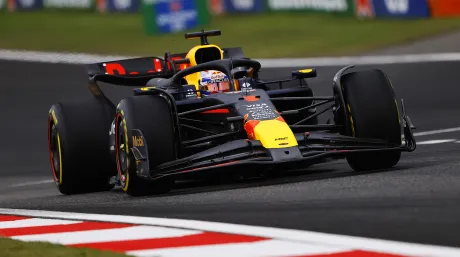El sueño de Hamilton y Alonso se desvanece en un seco Sprint de China; gana Verstappen - SoyMotor.com