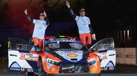 Neuville: "Nos merecemos el título después de un año tan complicado" - SoyMotor.com