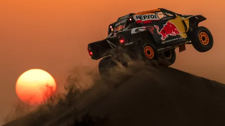 Repsol, el aliado de Toyota para los combustibles sostenibles del Dakar - SoyMotor.com