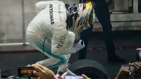 hamilton-mercedes-records-f1-singapur-soymotor.jpg