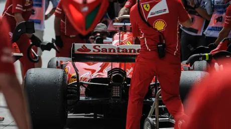 vettel-estrategia-ferrari-sepang-2017.jpg