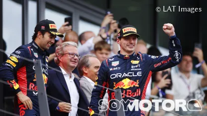 Verstappen arrasa en Austria y Pérez remonta hasta el podio; Sainz, cuarto - SoyMotor.com