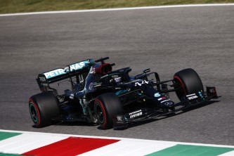 Hamilton gana un accidentado GP de La Toscana; podio de Albon - SoyMotor.com