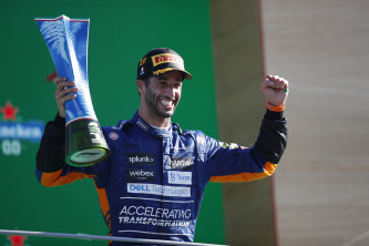 Ricciardo gana en Monza... ¡y otro accidente Verstappen-Hamilton! - SoyMotor.com