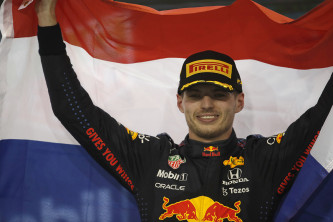 Verstappen se doctora en Abu Dabi: victoria y primer título con un final épico; ¡podio de Sainz! - SoyMotor.com